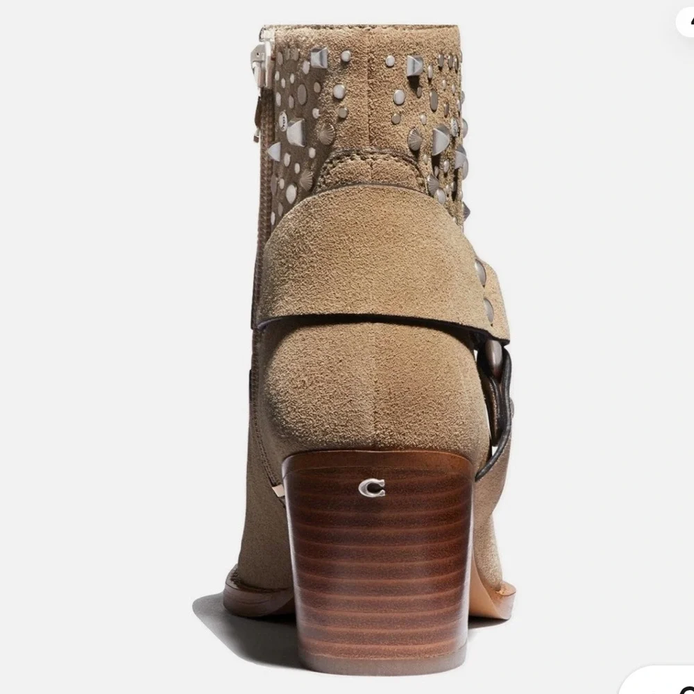 Like New! Coach Pia Studded Suede Ankle Boot in Oat - Size 8